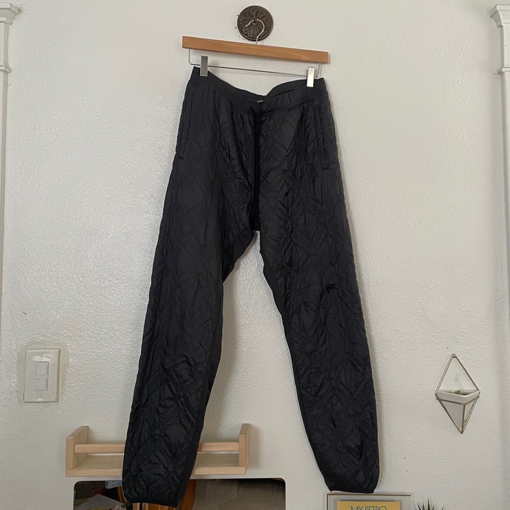 Fabletics Mens Black Quilted Jogger Pants Size M